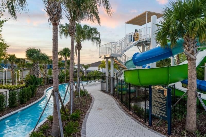 3787 Elegant Island Getaway 6bd Windsor Island Hébergement de vacances Davenport